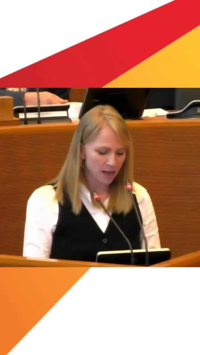 🌲 Des agents du DNF contraints d’aller en justice pour obtenir… leur uniforme de travail ! 
En séance plénière du Parlement wallon, je suis intervenue pour dénoncer cette situation, où nos agents forestiers wallons sont désormais contraints d’ester en justice pour obtenir leurs propres équipements de travail de base. 

Celles et ceux qui travaillent chaque jour dans nos forêts wallonnes méritent mieux que des procédures judiciaires pour pouvoir simplement exercer leur métier dignement.
👉 Défendre l’environnement commence aussi par respecter et équiper correctement celles et ceux qui le protègent sur le terrain.

Leur combat est légitime. Leur situation, urgente.