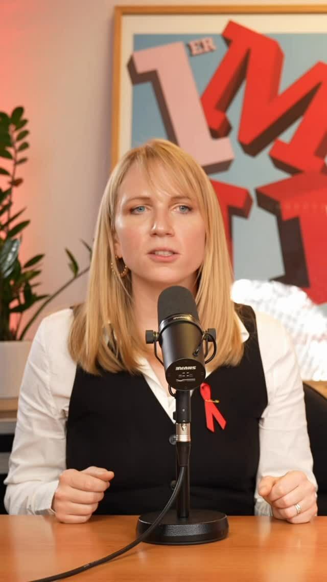 Bientôt la fin des abonnements TEC à 1€/mois ? Depuis la mise en place du gouvernement MR-Engagés, la quasi-gratuité (1 €/mois) des transports publics pour les jeunes est menacée. 

👉 Et, ces abonnements, ce n’est pas qu’une question de tarif : c’est une question de justice sociale.
Tous les jeunes ne peuvent pas s’offrir une voiture lorsqu’ils commencent leur vie professionnelle ou leurs études. Pour beaucoup, les transports publics sont la seule option pour se former, travailler, se déplacer.
➡️ Une pétition a déjà rassemblé plus de 15 000 signatures pour demander le maintien de cette mesure essentielle.
Dans cette vidéo, je vous explique pourquoi la mobilité doit rester un droit accessible à toutes et tous, et comment nous pouvons agir ensemble.
🚍💬 

#justicesociale #mobilité #wallonie #TEC #jeunes